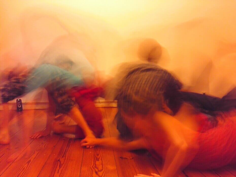 Amitab tanzt Contact Improvisation